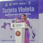 tarjeta violeta, evelyn salgado