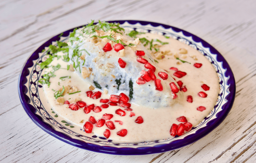 chiles en nogada 3