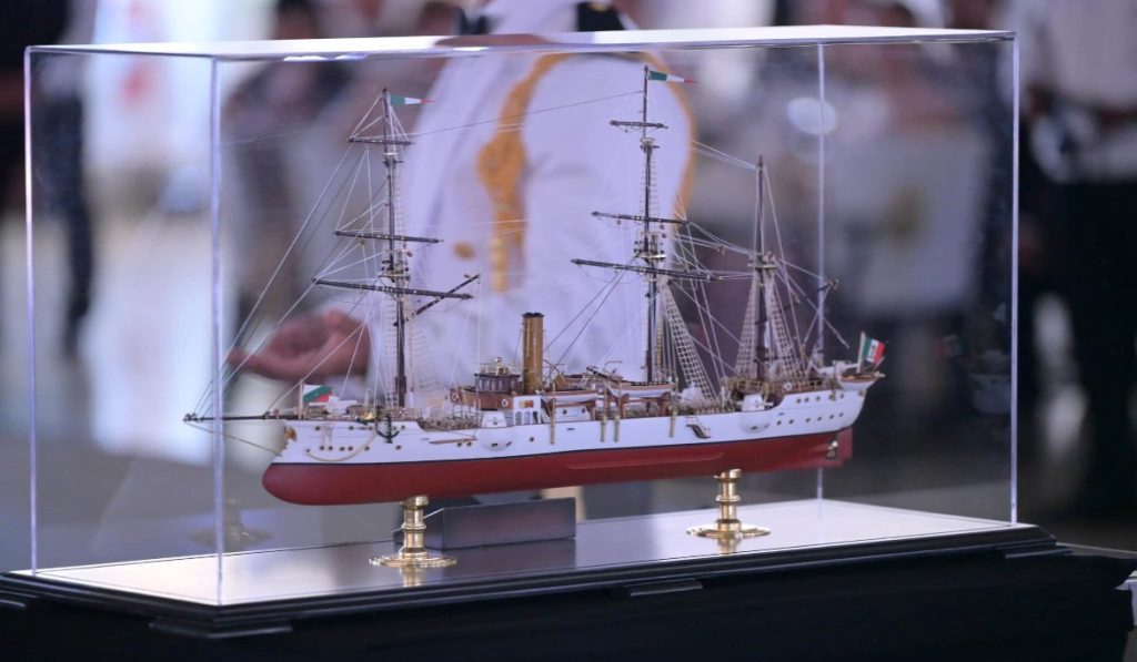 regalo de los graduados para harfuch
