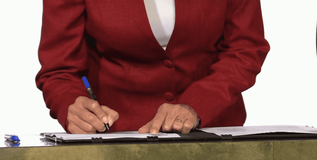 sheinbaum firma el decreto para fortalecer la transparencia