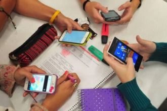 dispositivos moviles escuelas mexico 2